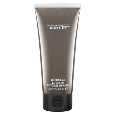 MAC | Mineralize Volcanic Ash Exfoliator