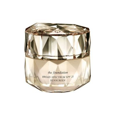CLÉ DE PEAU | The Foundation